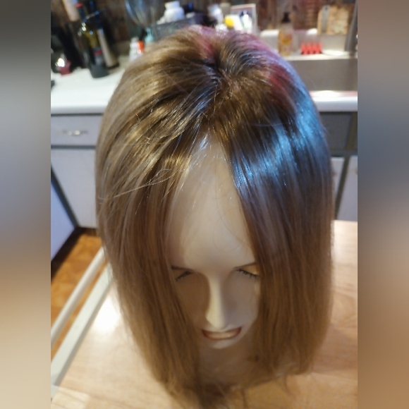 Bobbi Boss Escara Lightweight Synthetic Wig with 4" Lace Deep Part-B360 Athena. - Picture 5 of 11